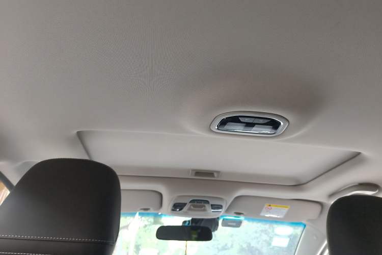 Used Geely Auto Emgrand 2019 Leading Edition 1.5L CVT Upward Asian Games Edition China VI Headliner