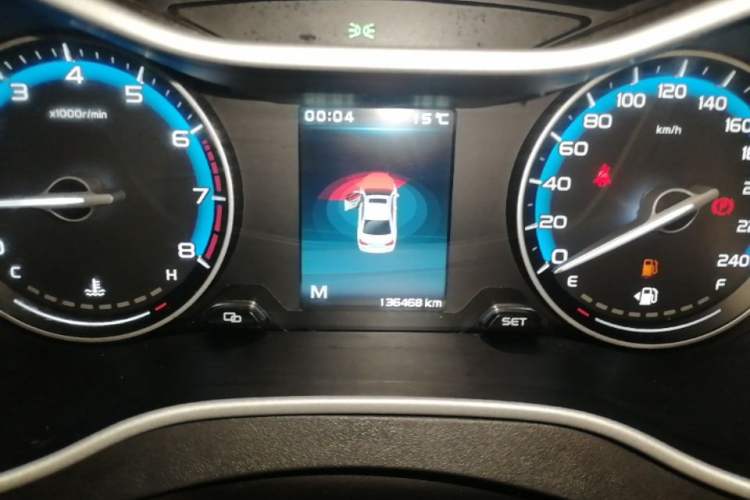 Used Geely Auto Emgrand 2019 Leading Edition 1.5L Manual Luxury Model China VI Standard Instrument Cluster