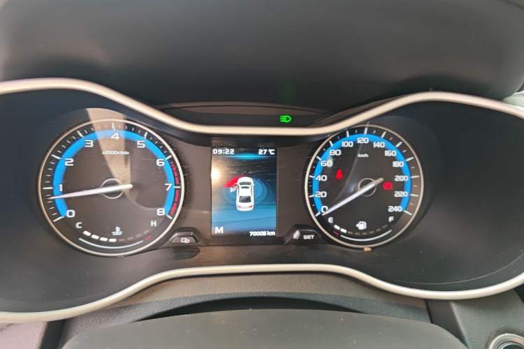 Used Geely Auto Emgrand 2019 Leading Edition 1.5L Manual Luxury Model China VI Standard Instrument Cluster