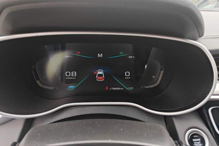Used Geely Auto Emgrand 2019 Leading Edition 1.5L Manual Upgraded Connectivity Model China VI Standard Instrument Cluster
