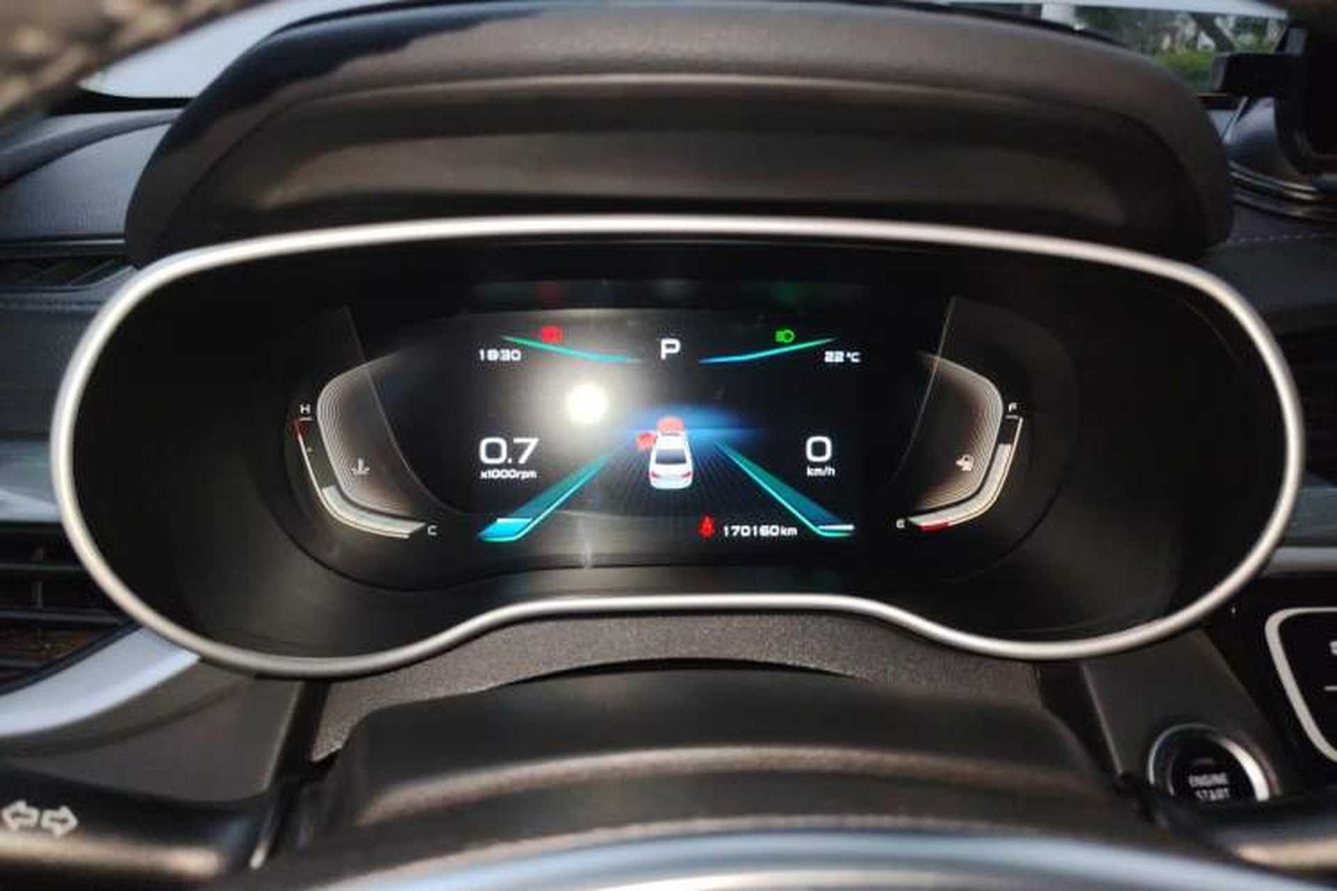 Used Geely Auto Emgrand 2019 Leading Edition 1.5L CVT Upward-Connected Model China VI Standard Instrument Cluster