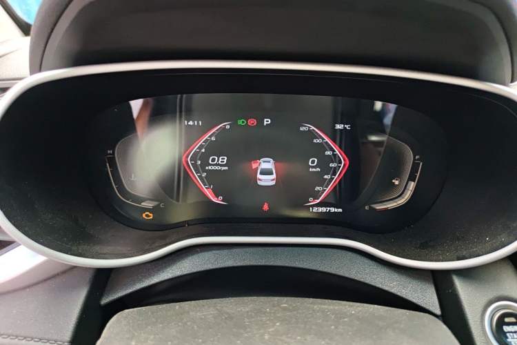 Used Geely Auto Emgrand 2019 Leading Edition 1.5L CVT Upward-Connected Model China VI Standard Instrument Cluster