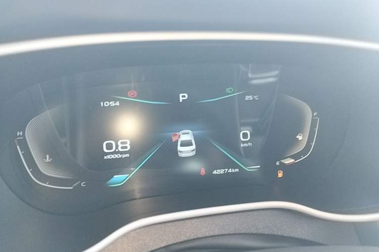 Used Geely Auto Emgrand 2019 Leading Edition 1.5L CVT Upward-Connected Model China VI Standard Instrument Cluster