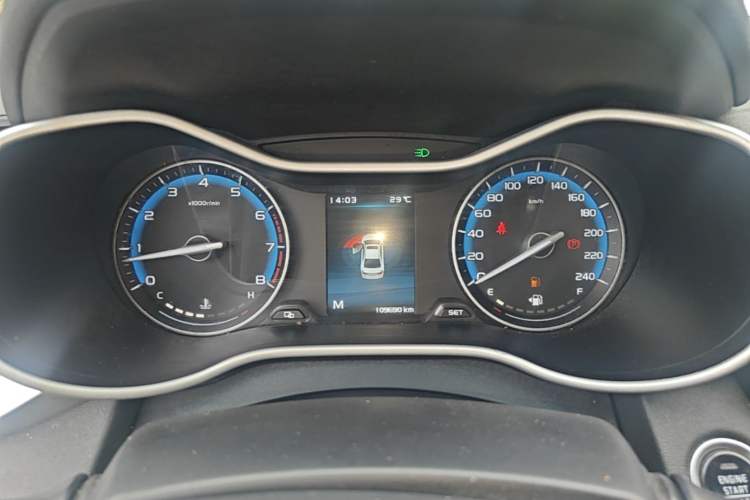 Used Geely Auto Emgrand 2019 Leading Edition 1.5L Manual Luxury Model China V Standard Instrument Cluster