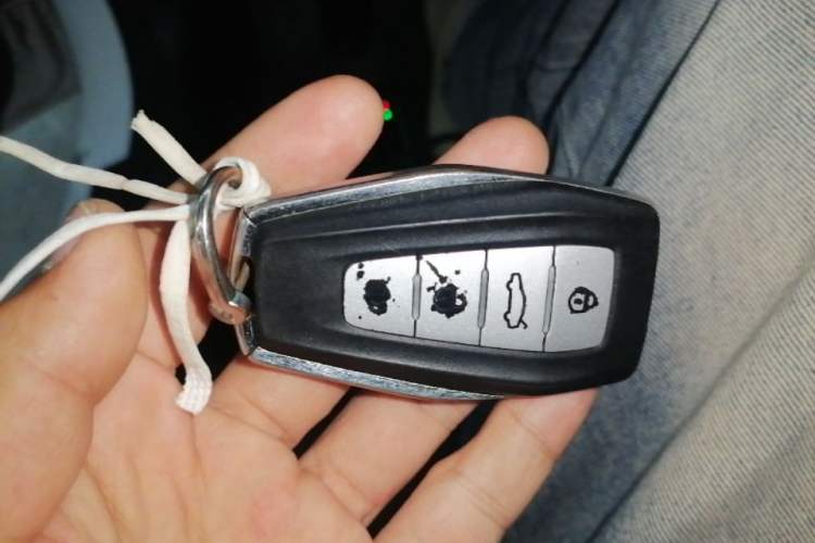 Used Geely Auto Emgrand 2019 Leading Edition 1.5L Manual Luxury Model China VI Standard Interior 1