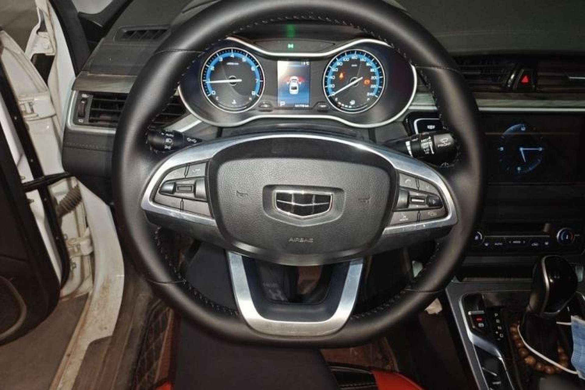 Used Geely Auto Emgrand 2019 Leading Edition 1.5L CVT Luxury Model China VI Standard Interior 2