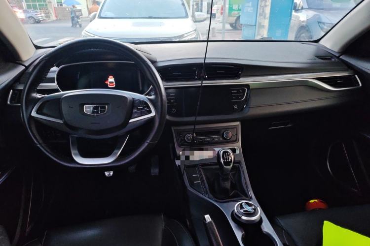 Used Geely Auto Emgrand 2019 Leading Edition 1.5L Manual Upgraded Connectivity Model China VI Standard Interior 2