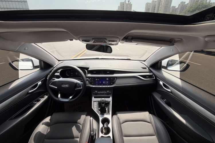 Used Geely Auto Emgrand 2019 Leading Edition 1.5L Manual Upward Asian Games Edition China VI Interior 3