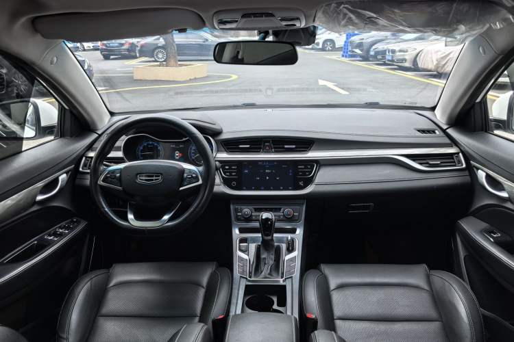 Used Geely Auto Emgrand 2019 Leading Edition 1.5L CVT Luxury Model China VI Standard Interior 3