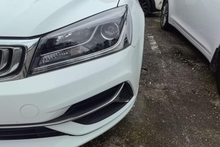 Used Geely Auto Emgrand 2019 Leading Edition 1.5L Manual Luxury Model China VI Standard Left Front Headlight