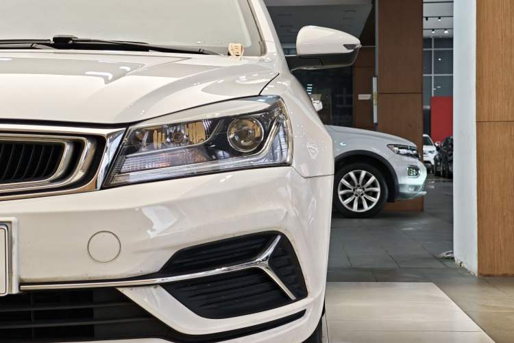 Used Geely Auto Emgrand 2019 Leading Edition 1.5L CVT Luxury Model China VI Standard Left Front Headlight