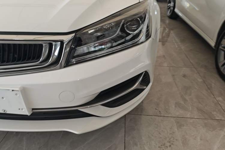 Used Geely Auto Emgrand 2019 Leading Edition 1.5L CVT Luxury Model China VI Standard Left Front Headlight