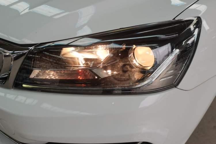 Used Geely Auto Emgrand 2019 Leading Edition 1.5L Manual Luxury Model China VI Standard Left Front Headlight