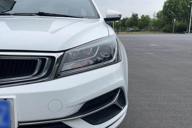 Used Geely Auto Emgrand 2019 Leading Edition 1.5L CVT Luxury Model China VI Standard Left Front Headlight