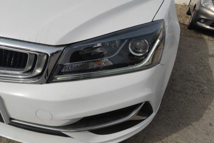 Used Geely Auto Emgrand 2019 Leading Edition 1.5L CVT Luxury Model China VI Standard Left Front Headlight