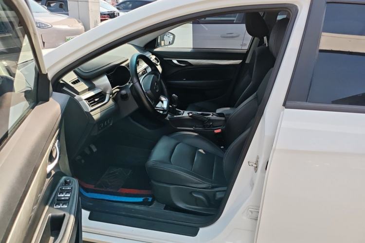 Used Geely Auto Emgrand 2019 Leading Edition 1.5L Manual Luxury Model China VI Standard Left Front Seat