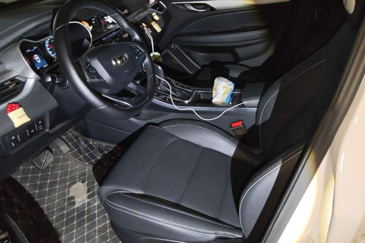 Used Geely Auto Emgrand 2019 Leading Edition 1.5L CVT Luxury Model China VI Standard Left Front Seat