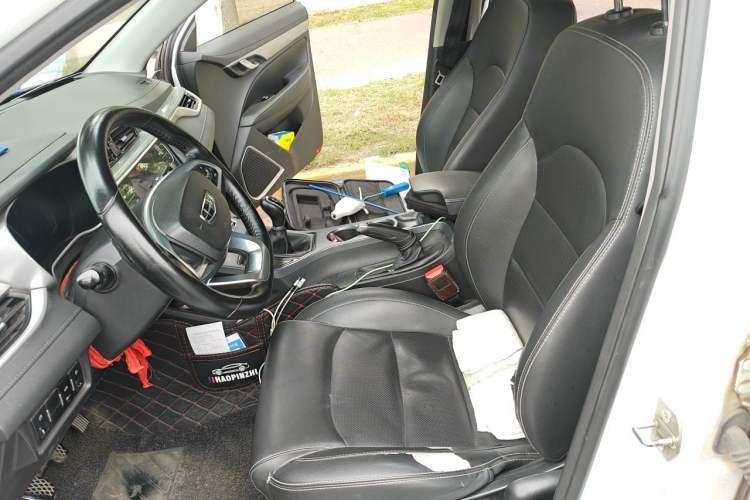 Used Geely Auto Emgrand 2019 Leading Edition 1.5L Manual Upward Asian Games Edition China VI Left Front Seat