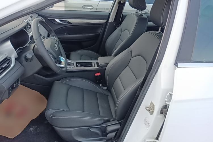 Used Geely Auto Emgrand 2019 Leading Edition 1.5L CVT Upward-Connected Model China VI Standard Left Front Seat