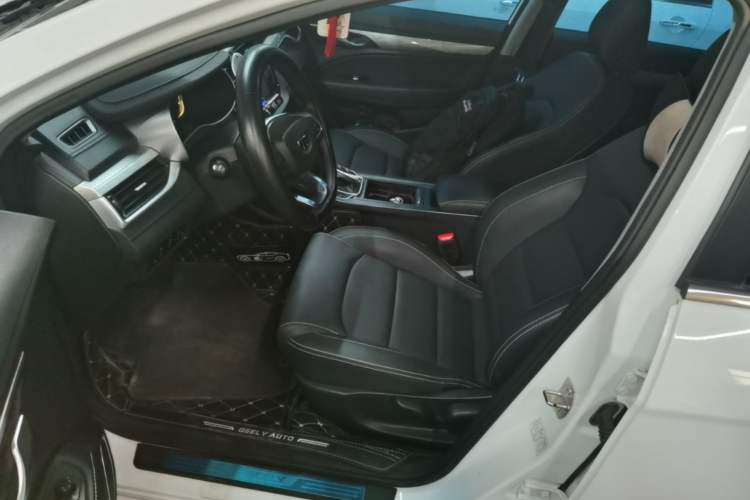 Used Geely Auto Emgrand 2019 Leading Edition 1.5L CVT Upward-Connected Model China VI Standard Left Front Seat