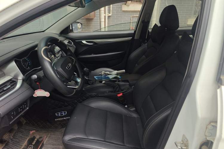 Used Geely Auto Emgrand 2019 Leading Edition 1.5L Manual Luxury Model China VI Standard Left Front Seat