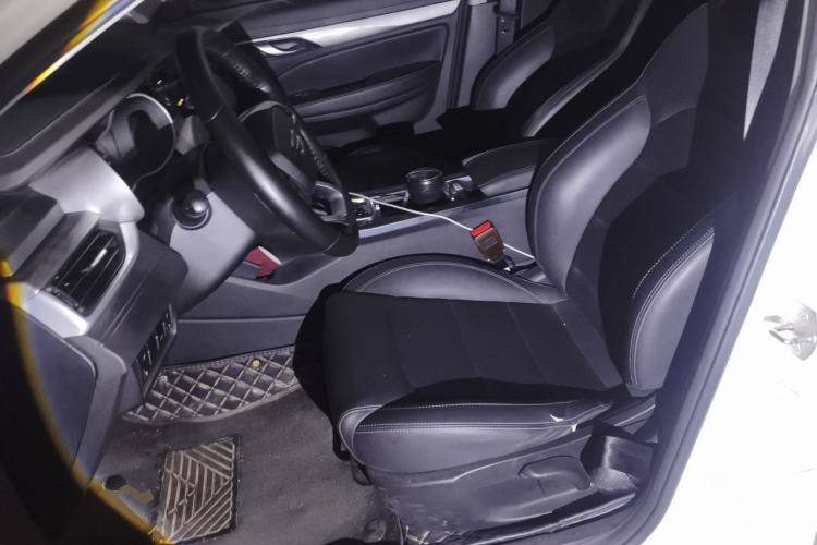 Used Geely Auto Emgrand 2019 Leading Edition 1.5L CVT Luxury Model China VI Standard Left Front Seat