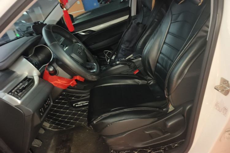 Used Geely Auto Emgrand 2019 Leading Edition 1.5L Manual Luxury Model China VI Standard Left Front Seat