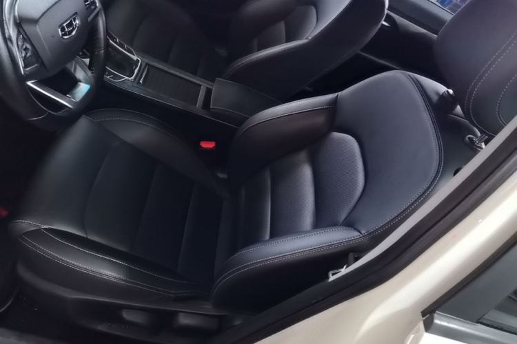 Used Geely Auto Emgrand 2019 Leading Edition 1.5L CVT Luxury Model China VI Standard Left Front Seat