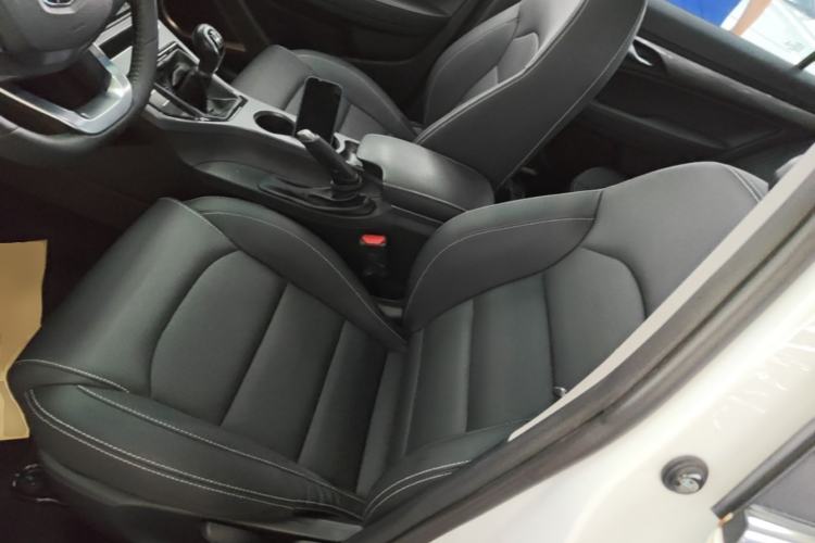 Used Geely Auto Emgrand 2019 Leading Edition 1.5L Manual Upgraded Connectivity Model China VI Standard Left Front Seat