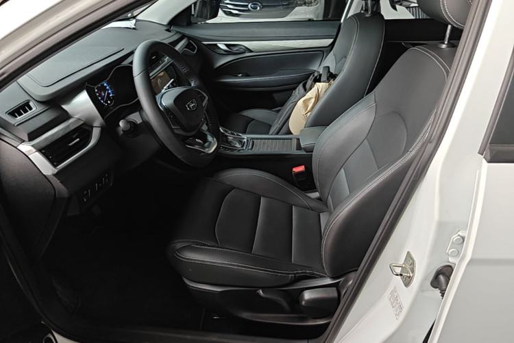 Used Geely Auto Emgrand 2019 Leading Edition 1.5L CVT Luxury Model China VI Standard Left Front Seat