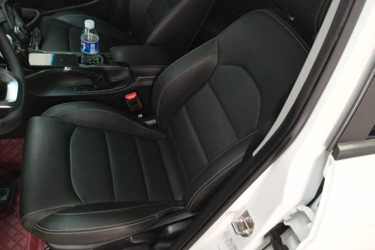 Used Geely Auto Emgrand 2019 Leading Edition 1.5L Manual Luxury Model China VI Standard Left Front Seat