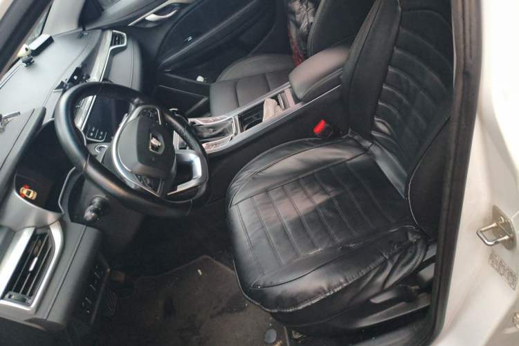 Used Geely Auto Emgrand 2019 Leading Edition 1.5L CVT Upward-Connected Model China VI Standard Left Front Seat