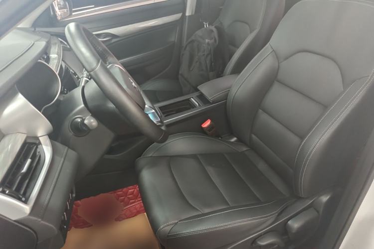 Used Geely Auto Emgrand 2019 Leading Edition 1.5L CVT Upward Asian Games Edition China VI Left Front Seat