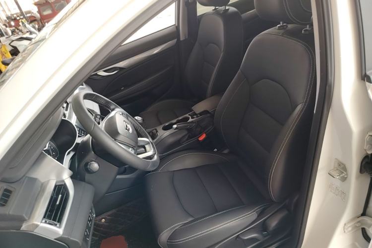 Used Geely Auto Emgrand 2019 Leading Edition 1.5L Manual Luxury Model China VI Standard Left Front Seat