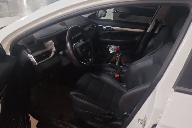 Used Geely Auto Emgrand 2019 Leading Edition 1.5L Manual Upgraded Connectivity Model China VI Standard Left Front Seat