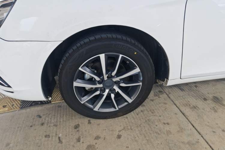 Used Geely Auto Emgrand 2019 Leading Edition 1.5L CVT Upward-Connected Model China VI Standard Left Front Wheel Hub