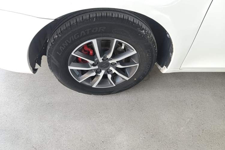 Used Geely Auto Emgrand 2019 Leading Edition 1.5L CVT Luxury Model China VI Standard Left Front Wheel Hub