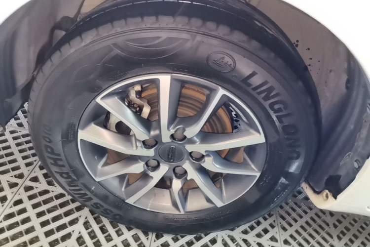 Used Geely Auto Emgrand 2019 Leading Edition 1.5L CVT Luxury Model China VI Standard Left Front Wheel Hub
