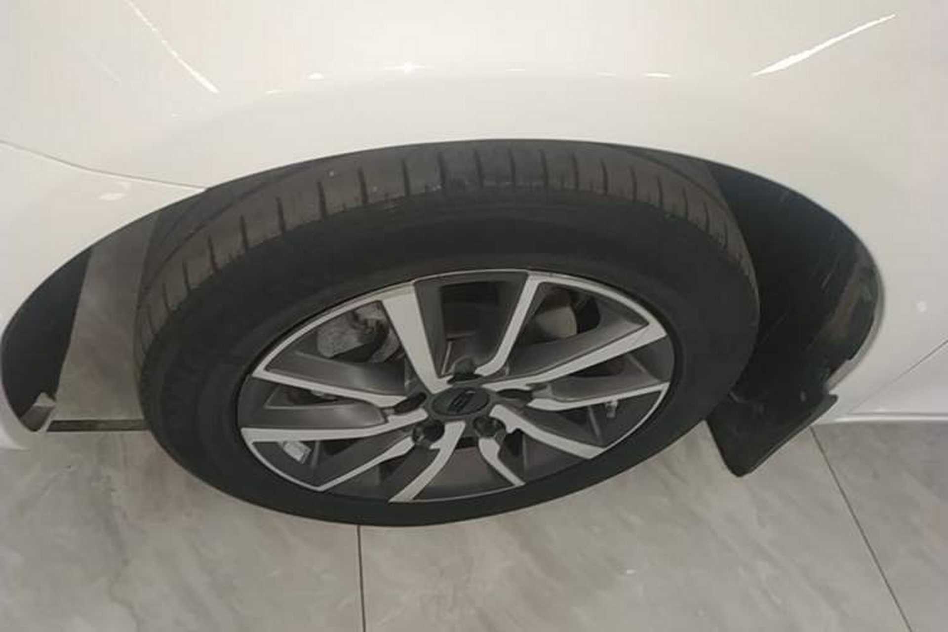 Used Geely Auto Emgrand 2019 Leading Edition 1.5L CVT Upward-Connected Model China VI Standard Left Front Wheel Hub