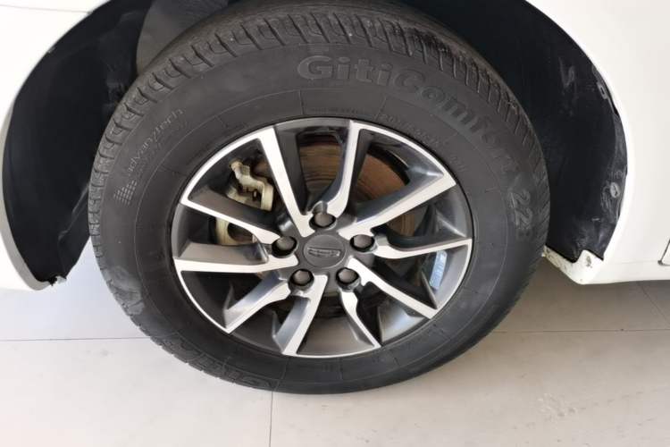 Used Geely Auto Emgrand 2019 Leading Edition 1.5L Manual Luxury Model China VI Standard Left Front Wheel Hub