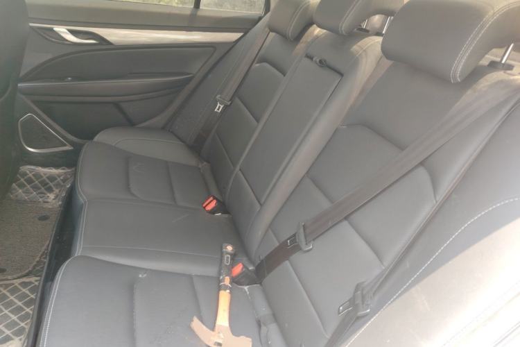 Used Geely Auto Emgrand 2019 Leading Edition 1.5L Manual Luxury Model China VI Standard Left Rear Seat