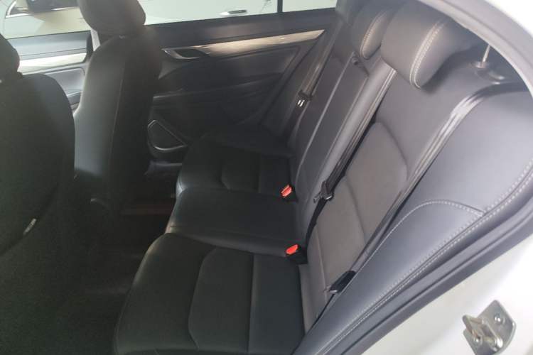 Used Geely Auto Emgrand 2019 Leading Edition 1.5L CVT Luxury Model China VI Standard Left Rear Seat