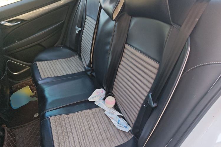 Used Geely Auto Emgrand 2019 Leading Edition 1.5L CVT Luxury Model China VI Standard Left Rear Seat
