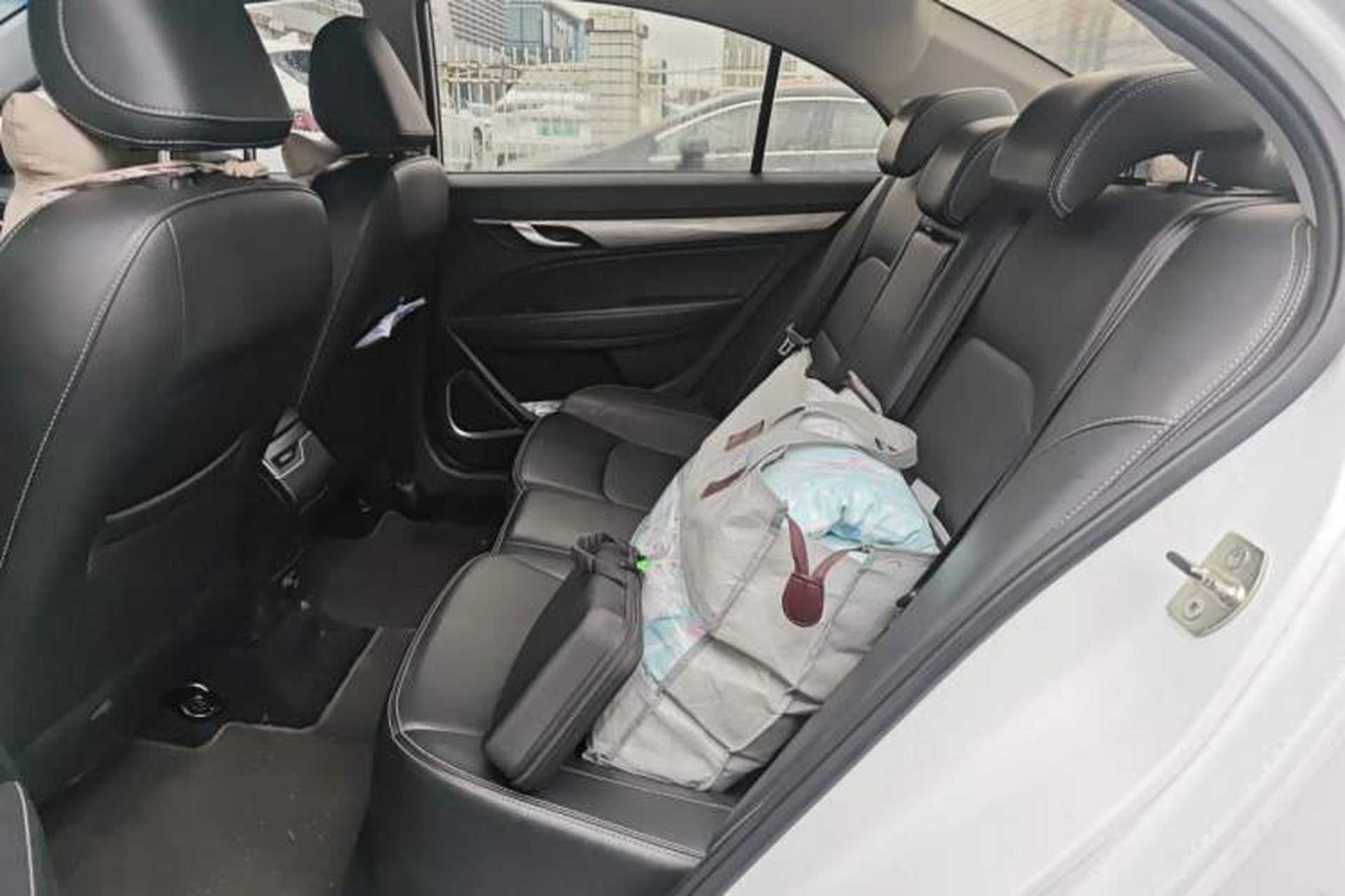Used Geely Auto Emgrand 2019 Leading Edition 1.5L Manual Upgraded Connectivity Model China VI Standard Left Rear Seat