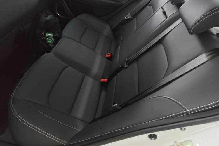 Used Geely Auto Emgrand 2019 Leading Edition 1.5L Manual Upgraded Connectivity Model China VI Standard Left Rear Seat