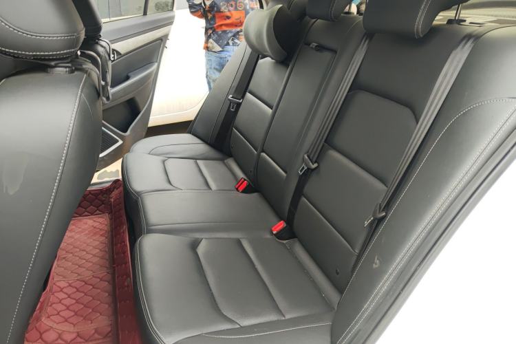 Used Geely Auto Emgrand 2019 Leading Edition 1.5L Manual Upgraded Connectivity Model China VI Standard Left Rear Seat