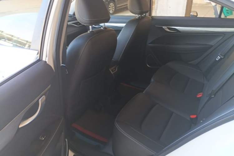 Used Geely Auto Emgrand 2019 Leading Edition 1.5L Manual Upward Asian Games Edition China VI Left Rear Seat