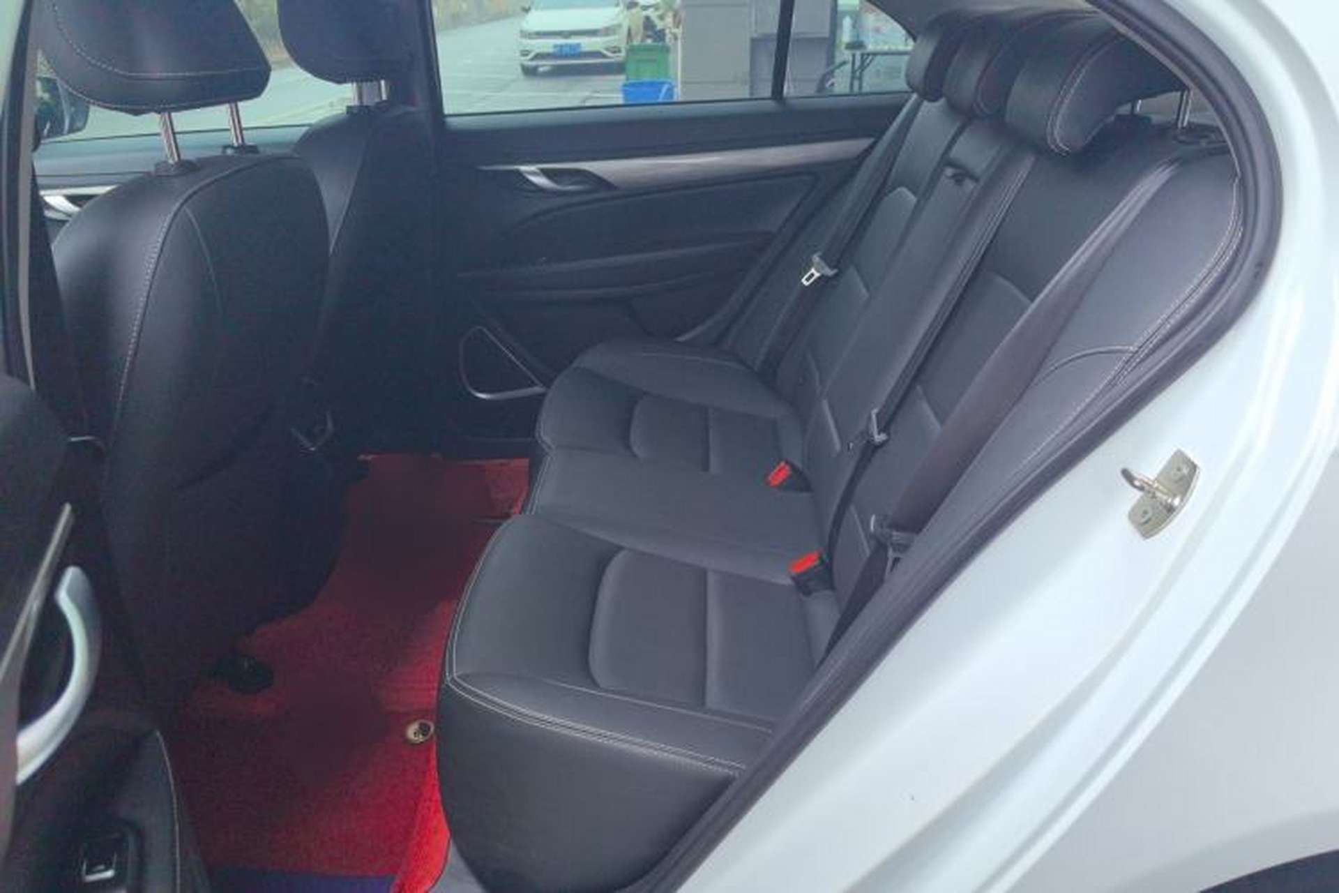 Used Geely Auto Emgrand 2019 Leading Edition 1.5L CVT Upward Asian Games Edition China VI Left Rear Seat