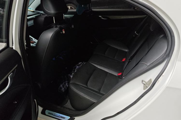 Used Geely Auto Emgrand 2019 Leading Edition 1.5L CVT Luxury Model China V Standard Left Rear Seat