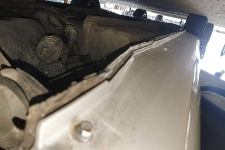 Used Geely Auto Emgrand 2019 Leading Edition 1.5L CVT Upward Asian Games Edition China VI Left Side Sill